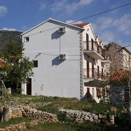 2899b Apartmán *